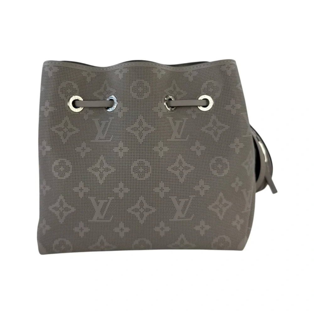 Louis Vuitton Bella Mahina Leather Bella Bucket Bag - Picture 5 of 13